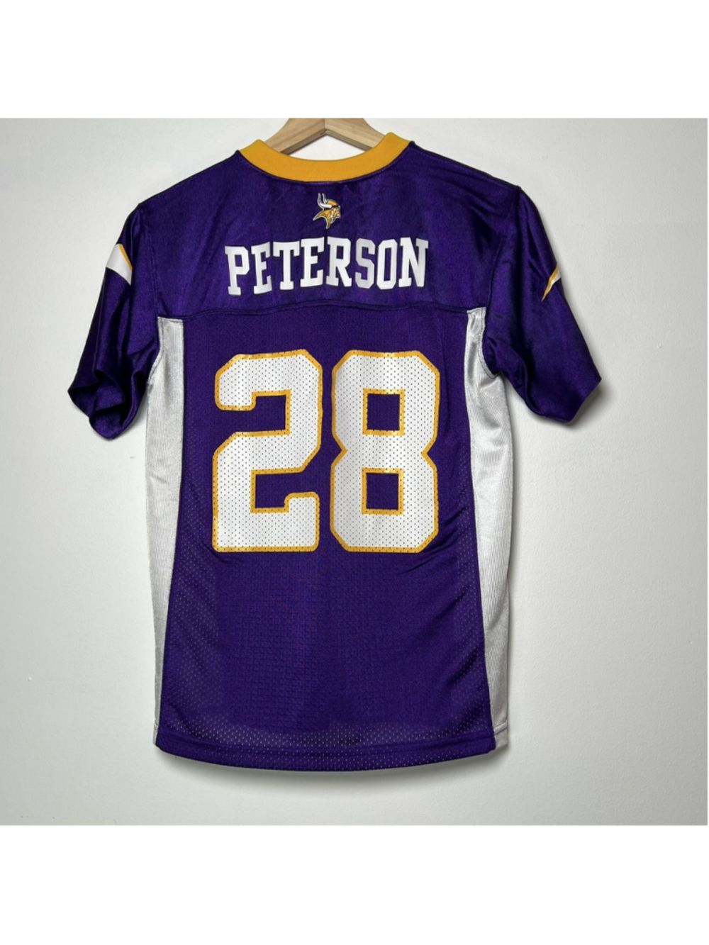 NFL Team Apparel Minnesota Vikings Jersey Adrian Peterson #28 Youth Medium 10-12